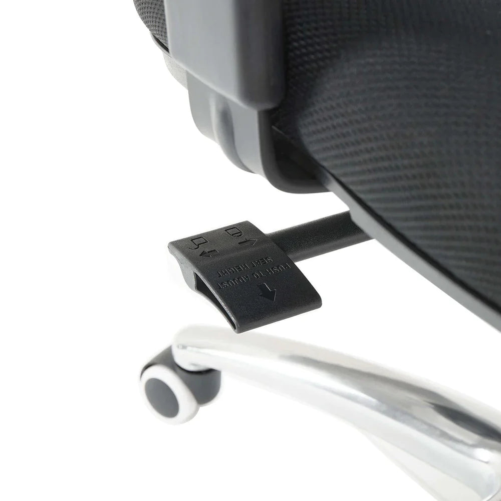 This is the product picture of m18 classic office chair