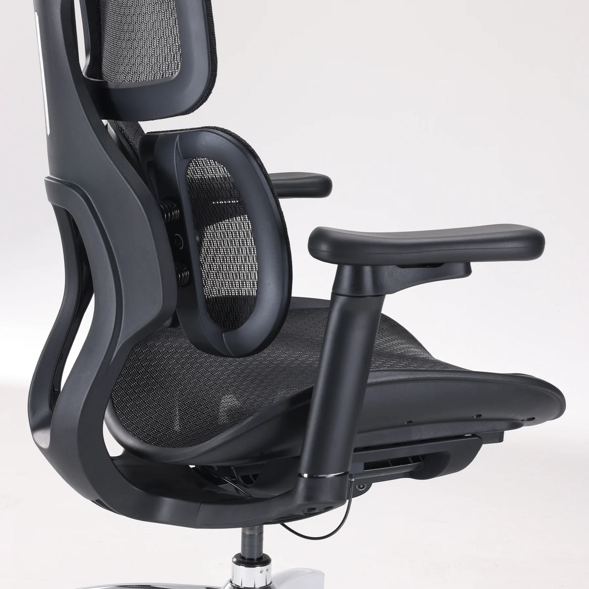 This is a product image of the doro s100 ergonomic office chair