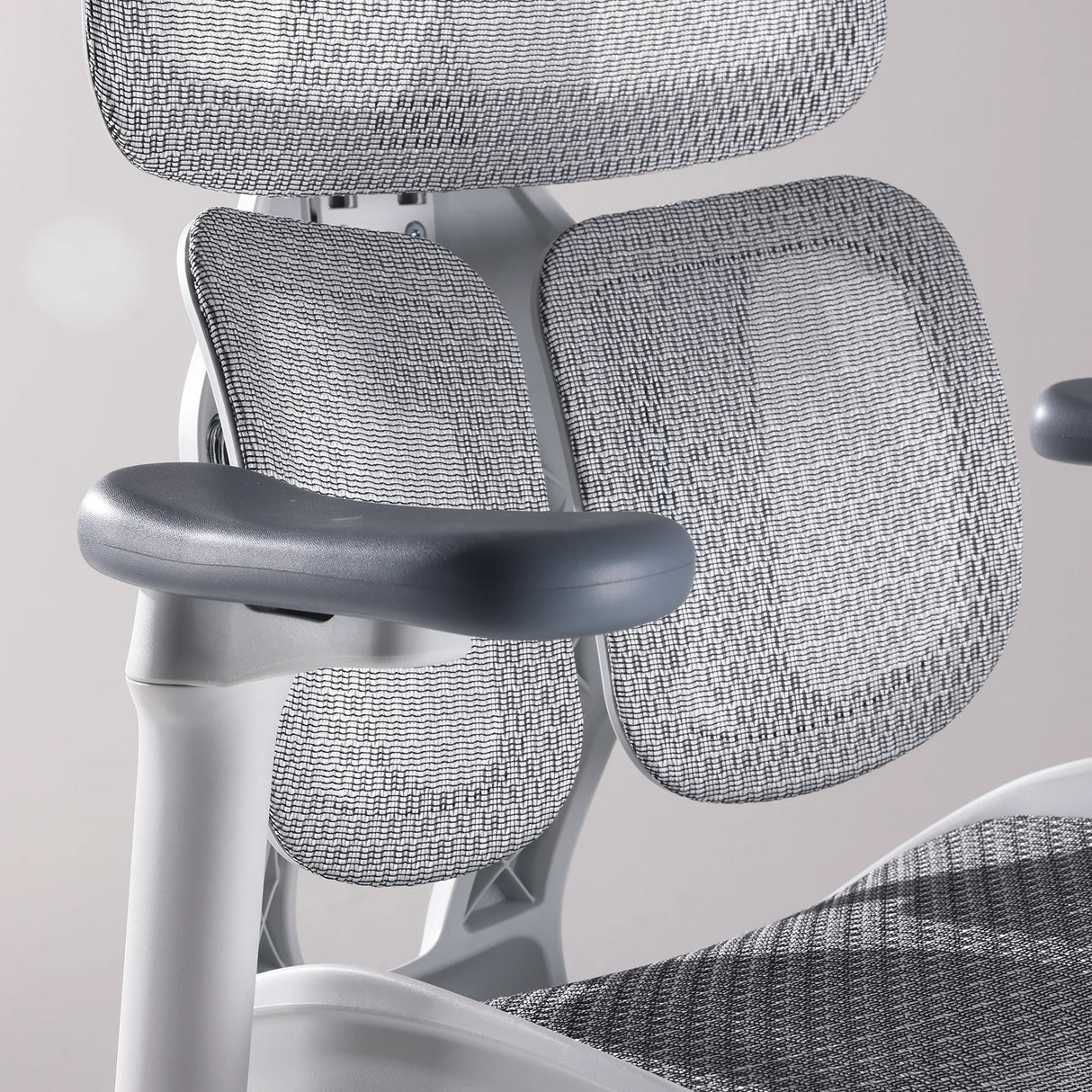 This is a product image of the doro s100 ergonomic office chair