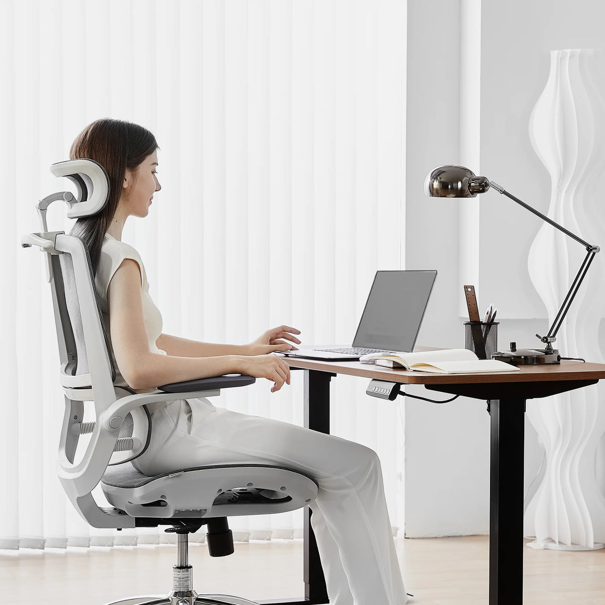 This is the product picture of m59as classic office chair