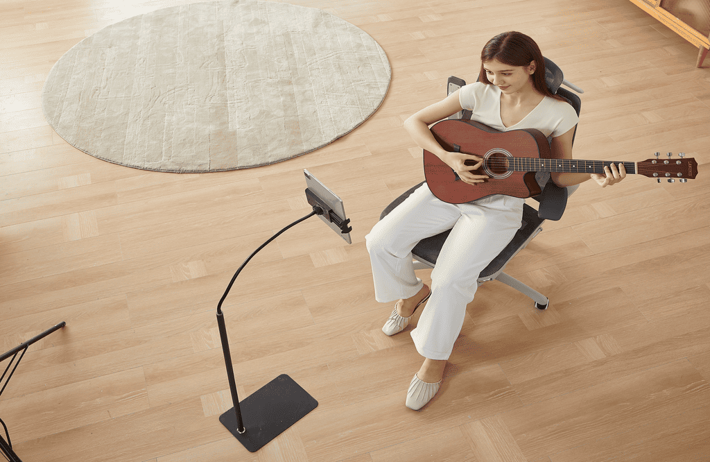 The Best Office Chair Setup for Guitar Players
