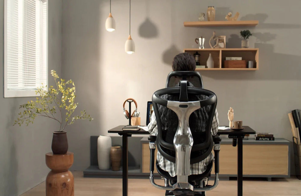 Does prolonged sitting lead to muscle stiffness