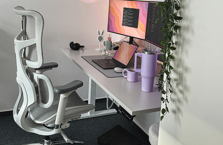 how deep should a desk be