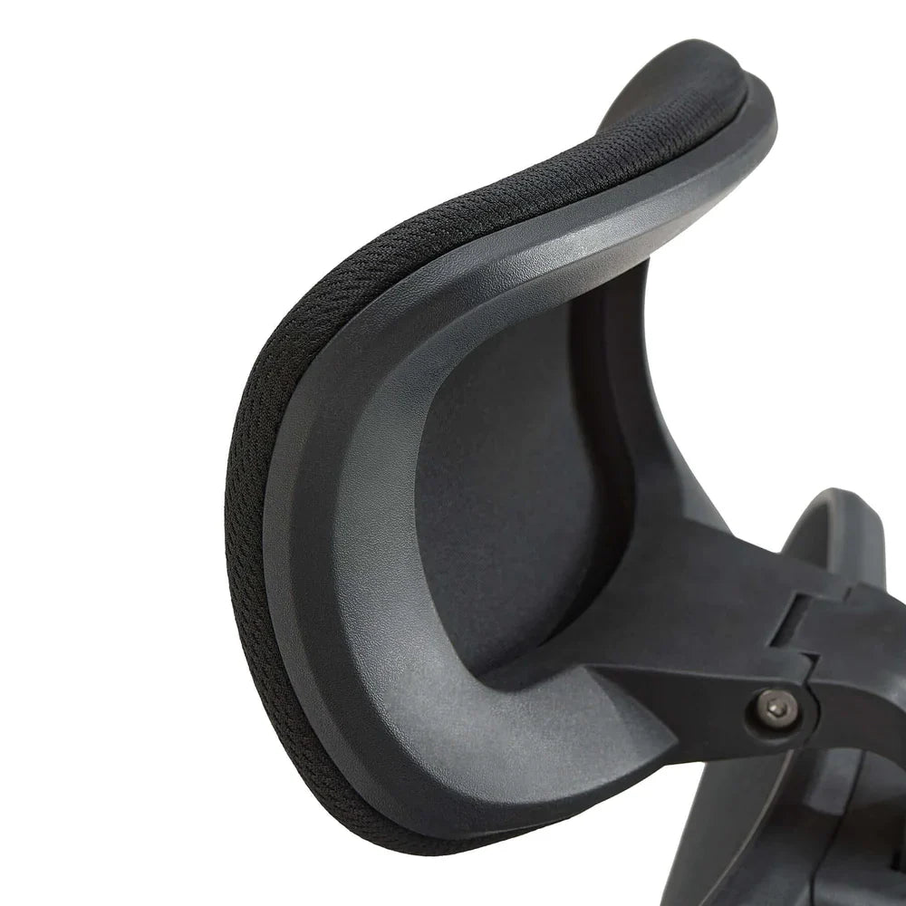 This is the product picture of m18 classic office chair